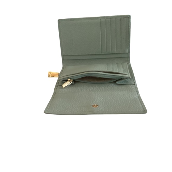 Italian Leather Aqua Wallet - Picture 4 of 6